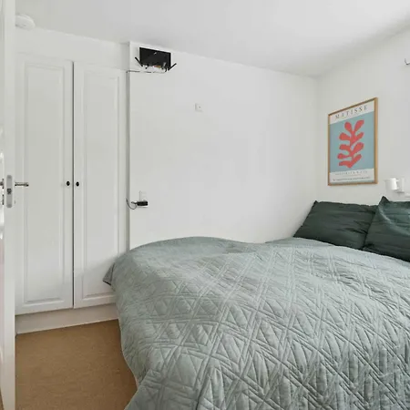 Σπίτι διακοπών Bright And Spacious Near