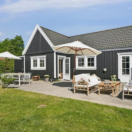 Lichte En Ruime Vakantiewoning Nabij Vakantiehuis