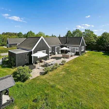 Bright And Spacious Near * Vejby