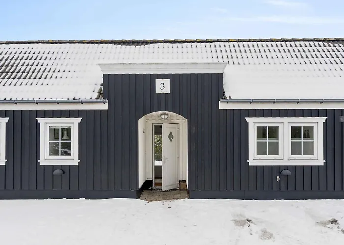 Bright And Spacious Near Casa vacanze Vejby